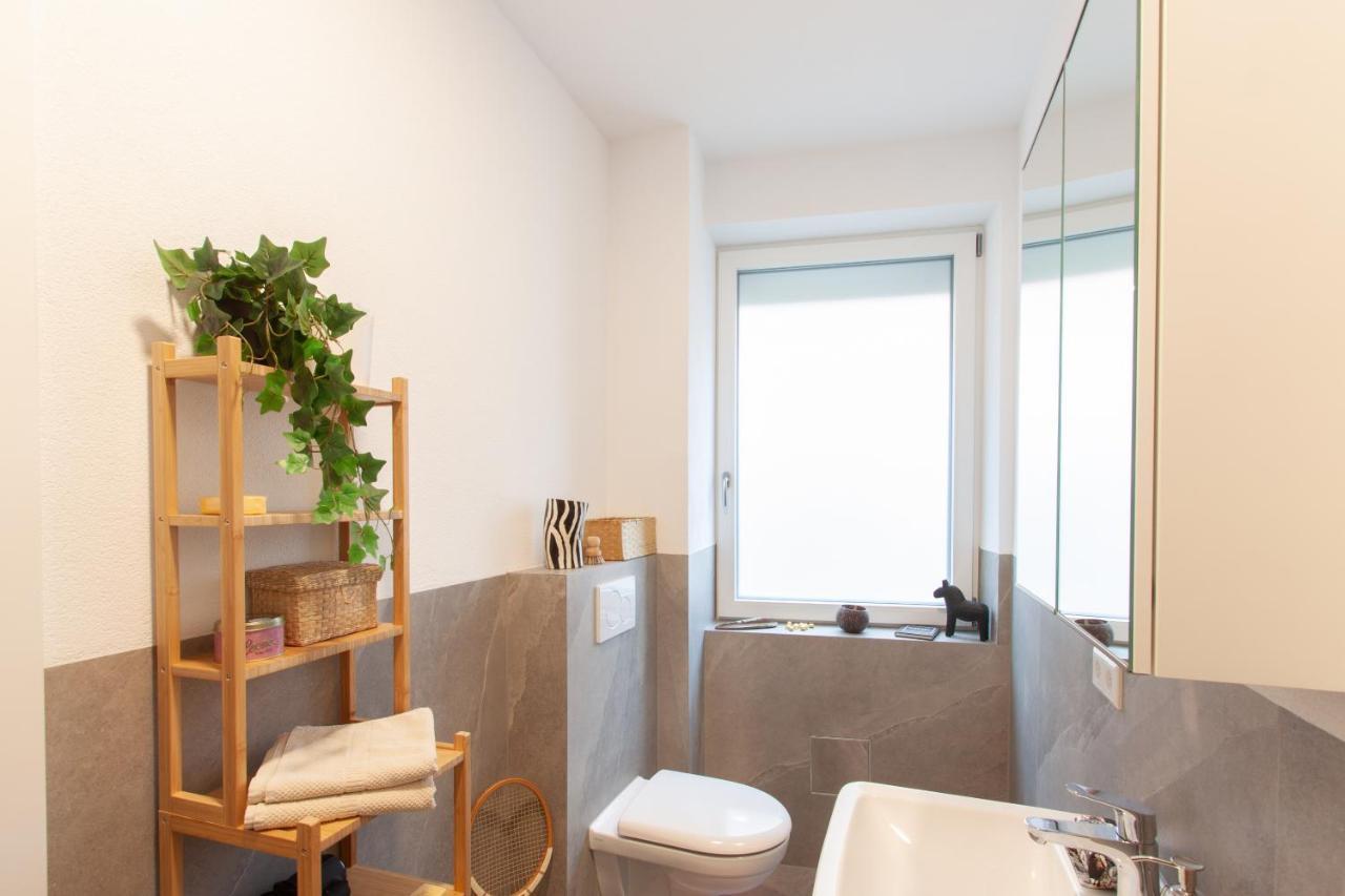 Juliusliving - Modernes Wohnen An Der Juliuspromenade Appartement Würzburg Buitenkant foto
